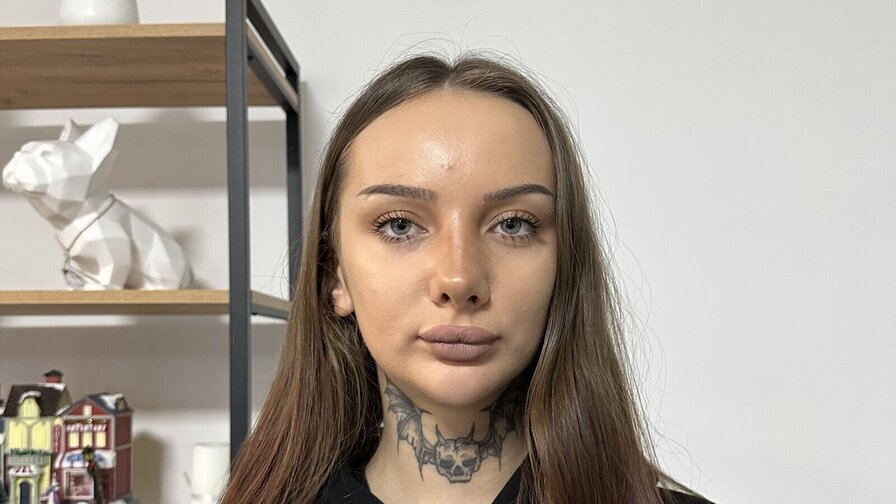 ChloeDarks