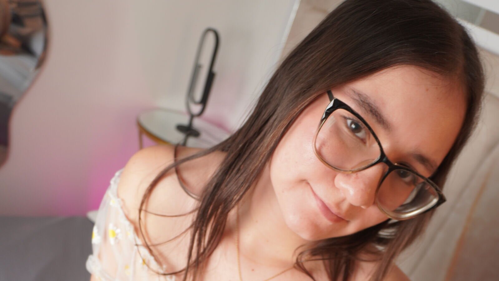 MiaHilfiger