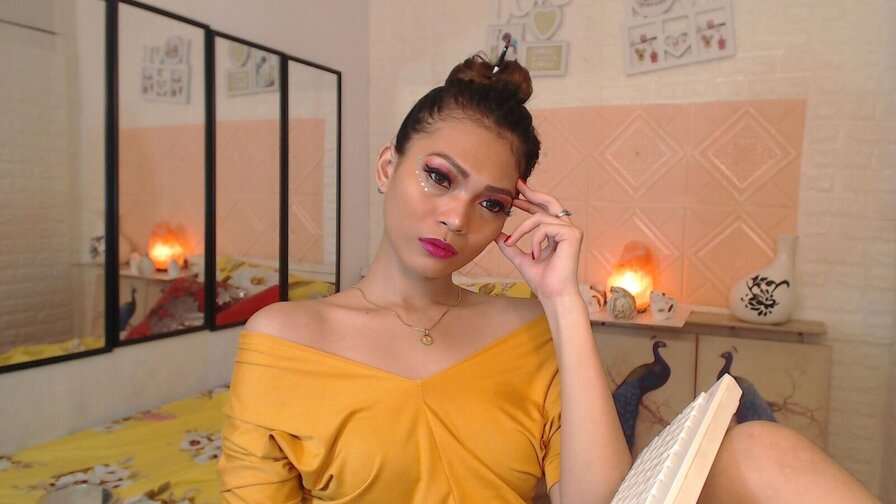 DanayaQuin