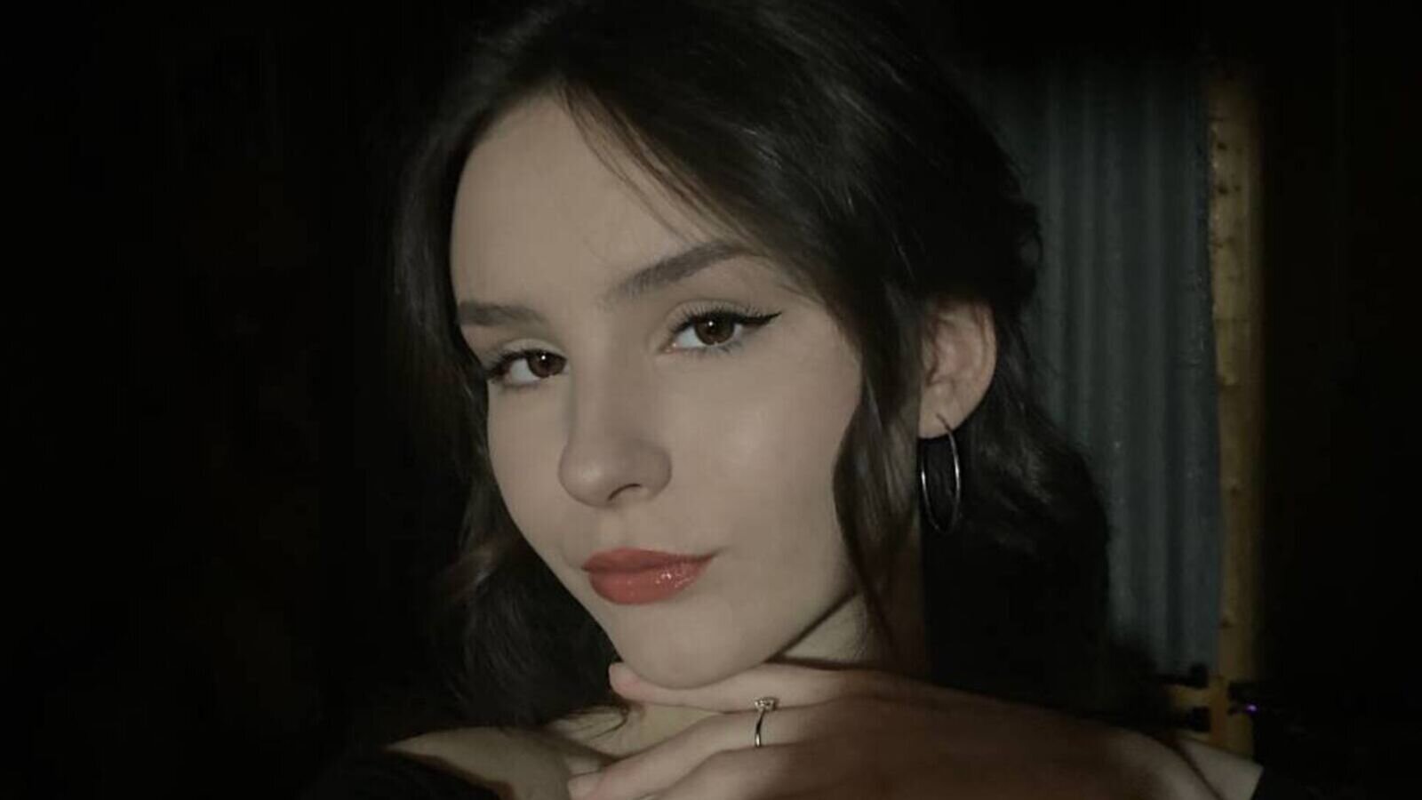 EllaThompsonn