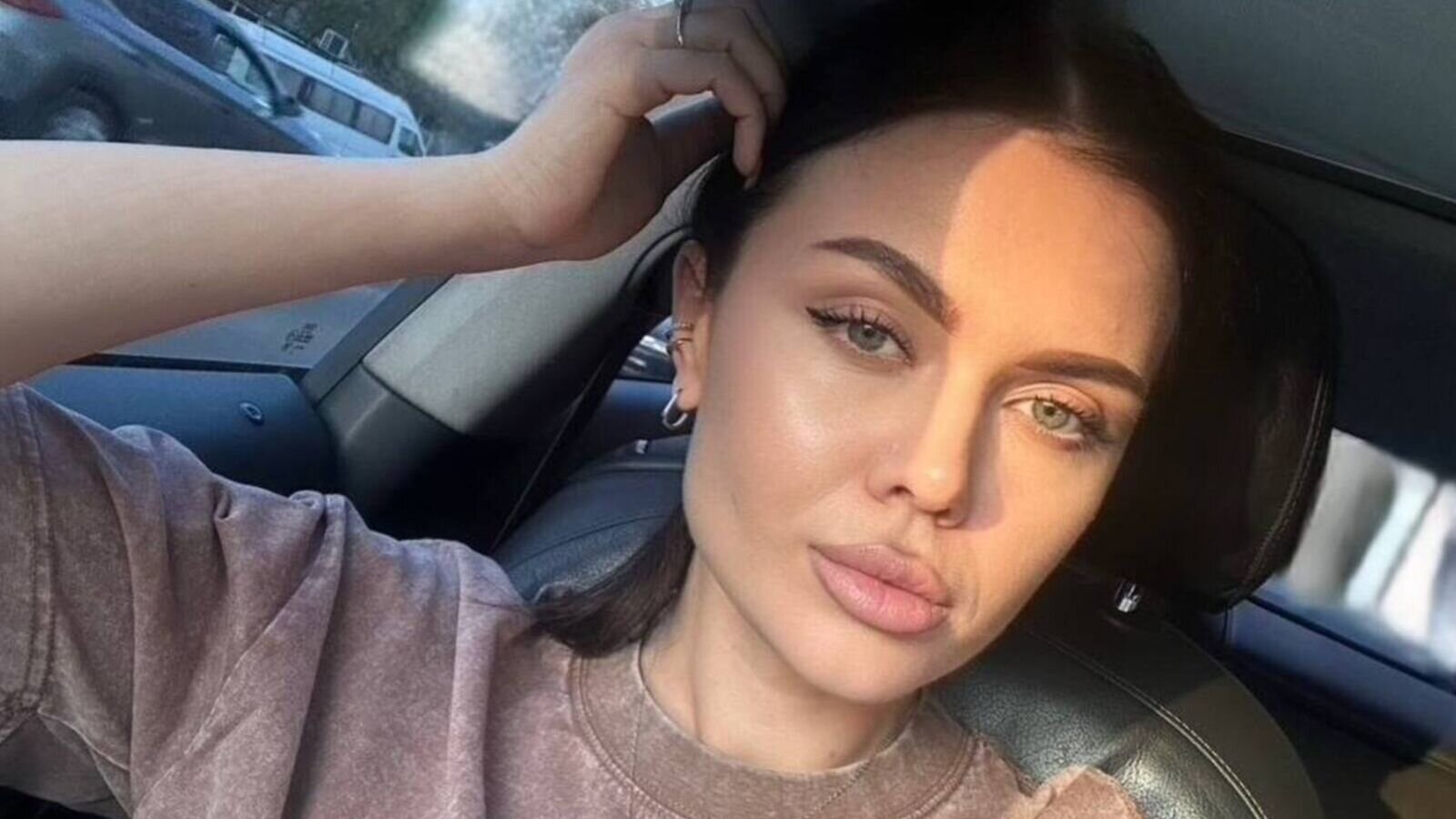 ElenaZolton