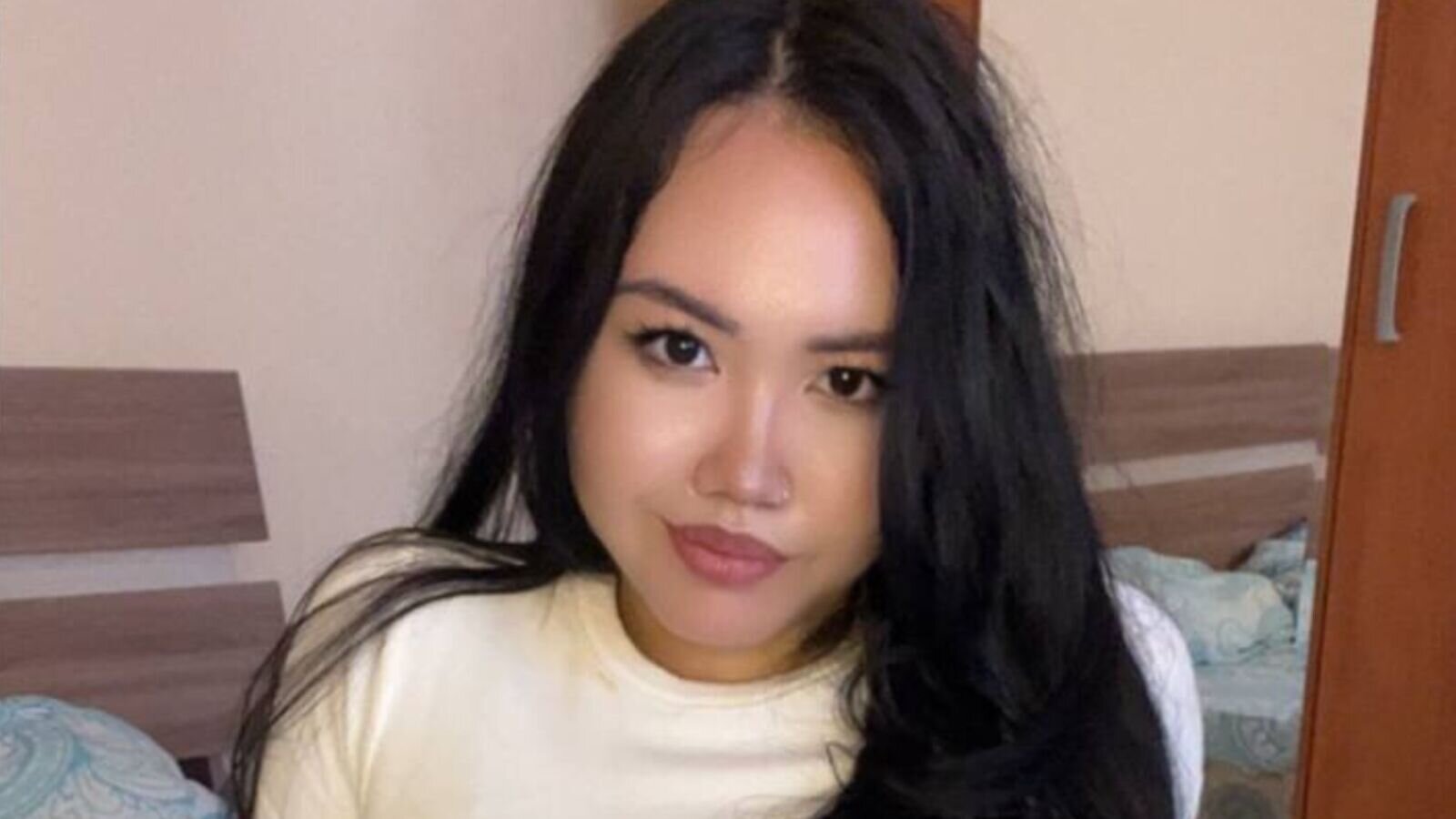 MelanaShake